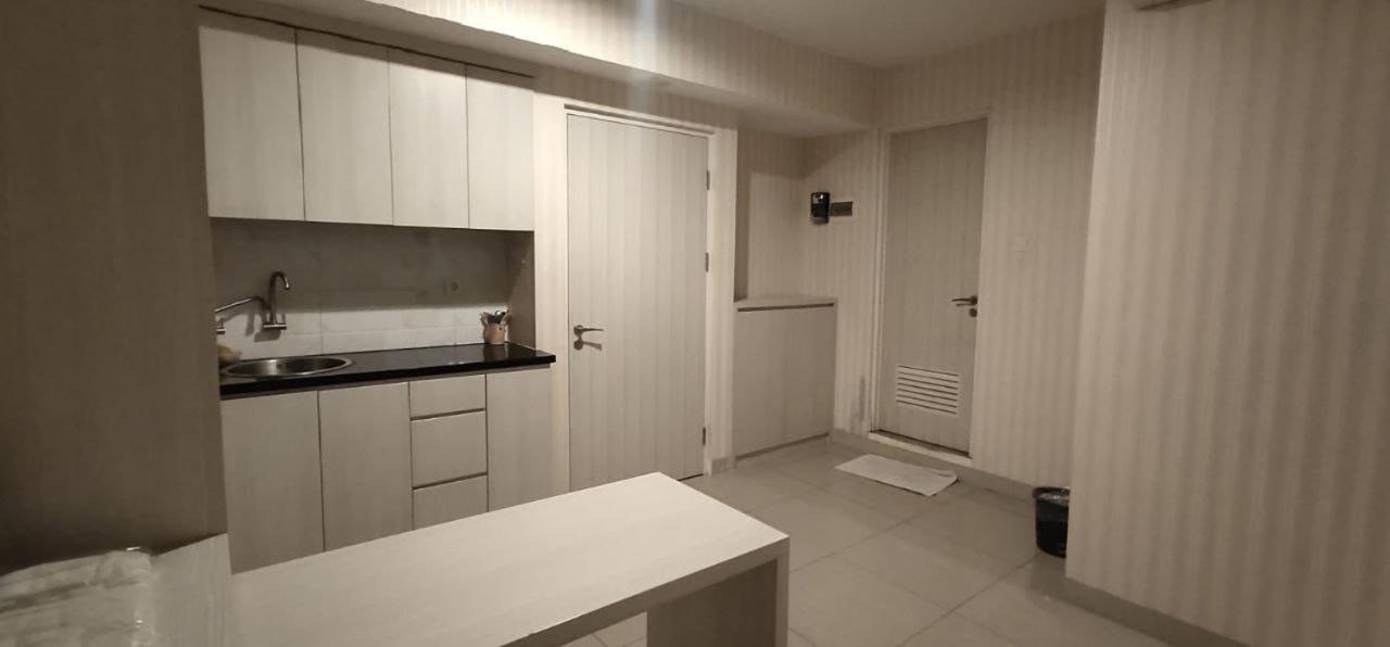 Apartemen Grand Kamala Lagoon Studio By Bonzela Property Bekasi Extérieur photo